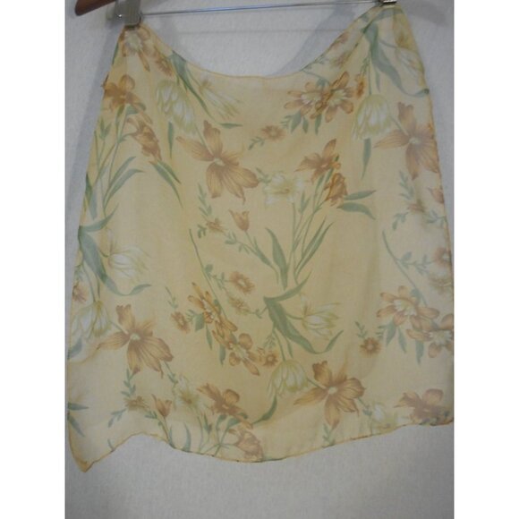 Tan Green Floral  Square Scarf  - Estate Find 20 x 19" - Picture 1 of 3